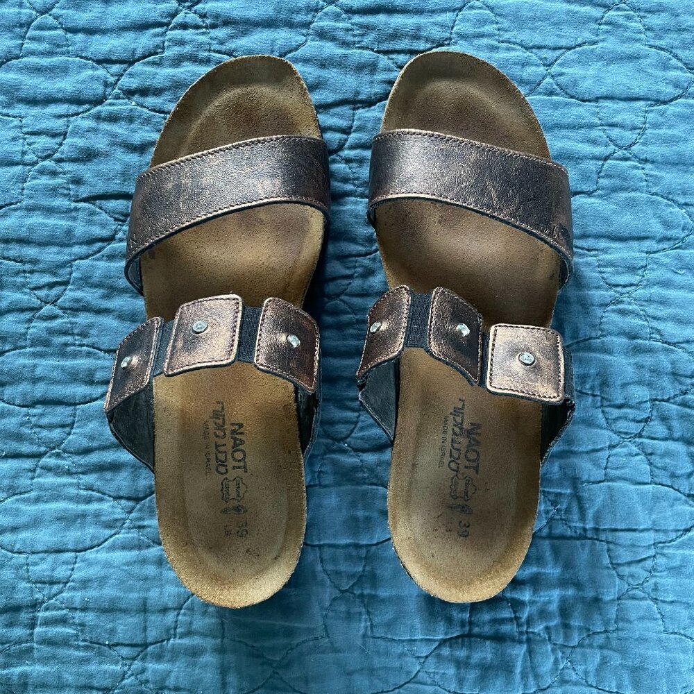 Naot Ashley sandals